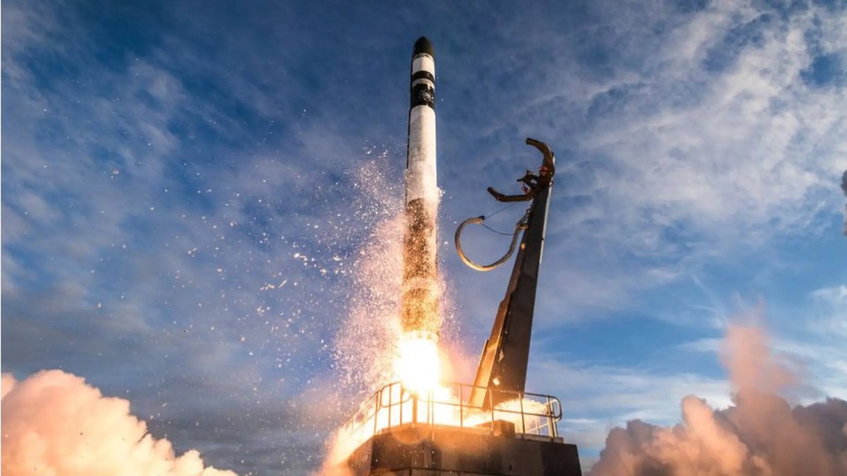 Lanzamiento de un cohete Electron de Rocket Lab