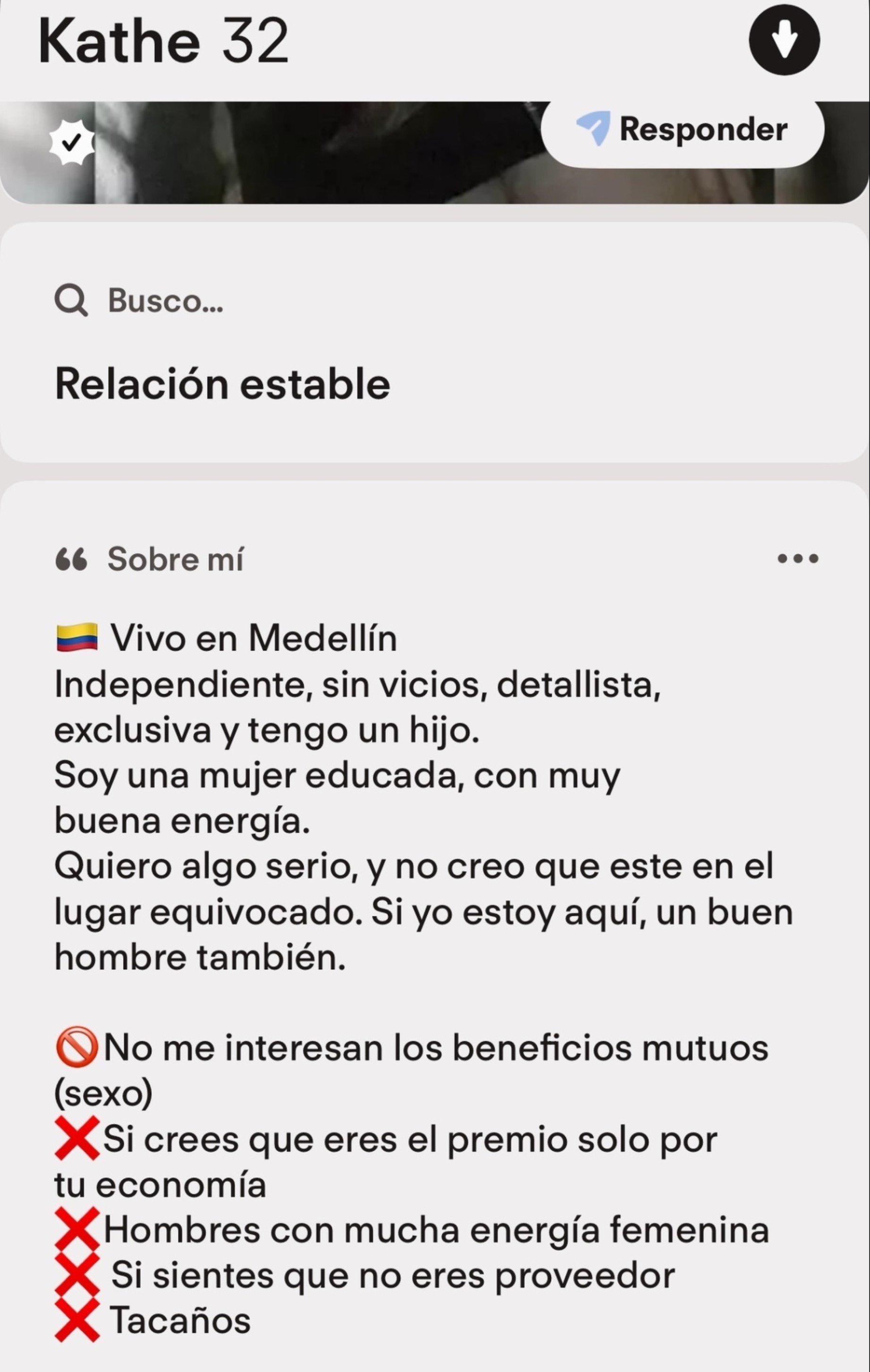 Biografía del perfil de Kathe: Vivo en Medellín, busco relación estable