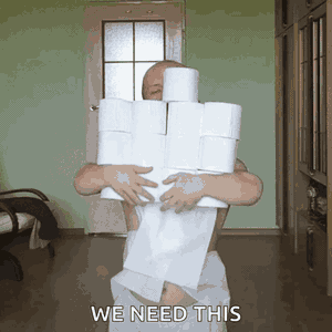 Hombre vestido con papel higiénico: We need this